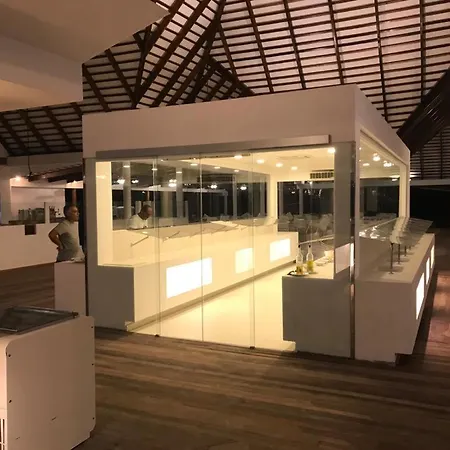 Alimatha Aquatic Resort